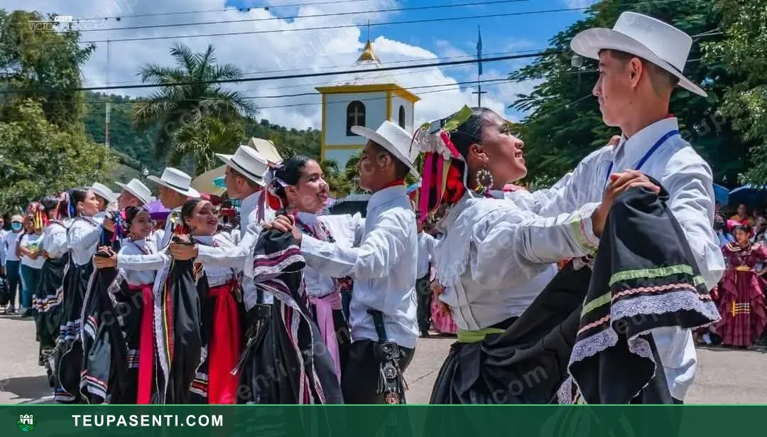 Cuadro de danza del Instituto Técnico 5 de Noviembre