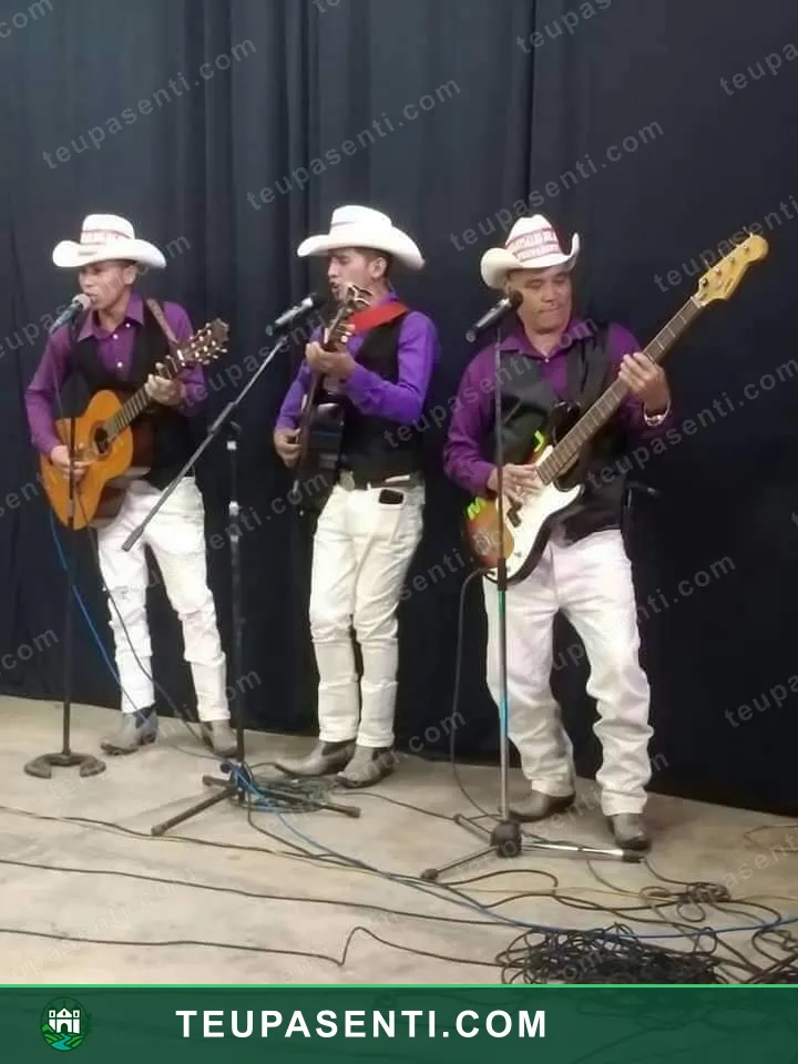 Grupo Musical Manantiales del Jalán